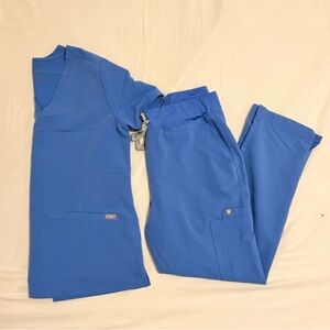 FIGS Scrub Set in Ceil Blue